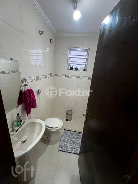 Image 8 - 877470