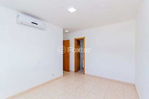 Image 7 - 877471