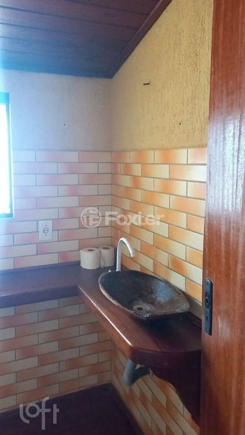 Image 8 - 877484