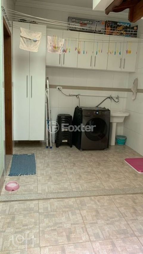 Image 7 - 877485
