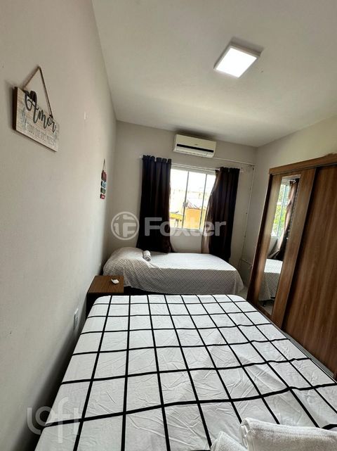 Image 7 - 877514
