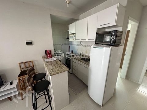 Image 3 - 877515