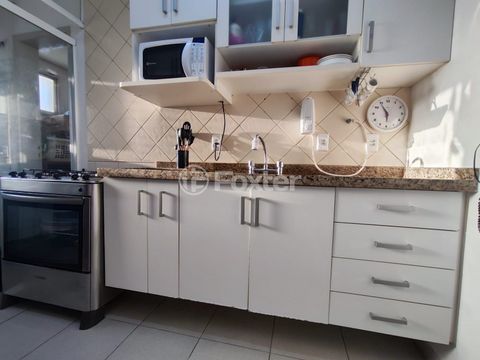 Image 7 - 877519