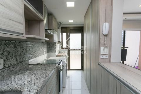 Image 11 - 877526