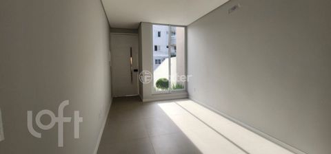 Image 3 - 877538