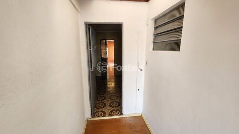 Image 7 - 877549