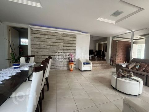 Image 2 - 877559