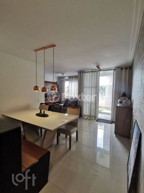 Image 0 - 877569