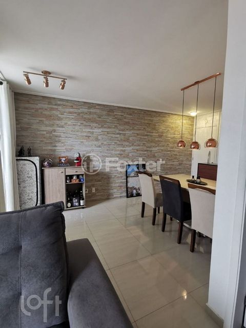 Image 3 - 877569