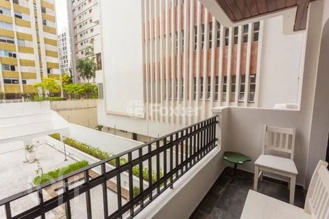 Image 7 - 877575