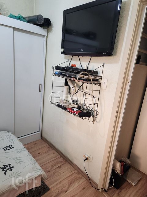 Image 8 - 877607