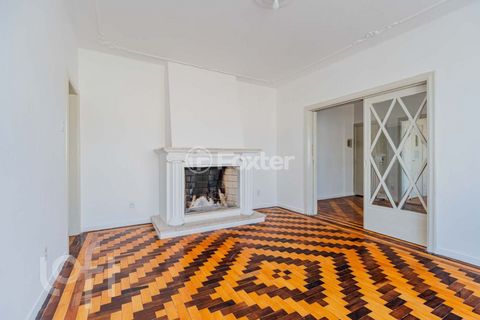 Image 18 - 877609