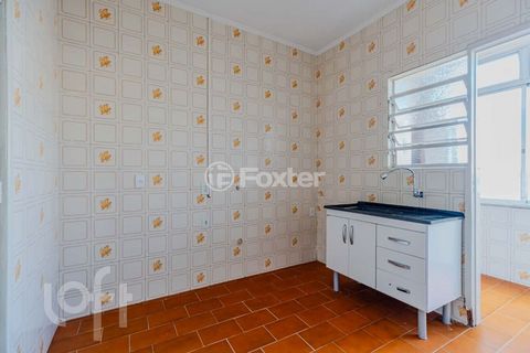 Image 6 - 877609