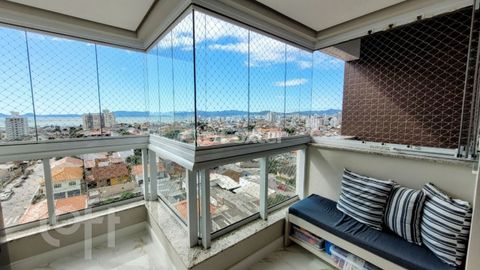 Image 7 - 877610
