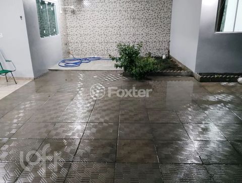 Image 11 - 877611
