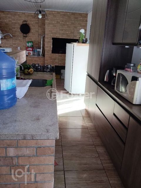 Image 5 - 877611