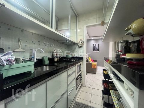 Image 4 - 877617