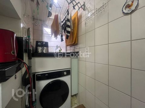 Image 8 - 877617