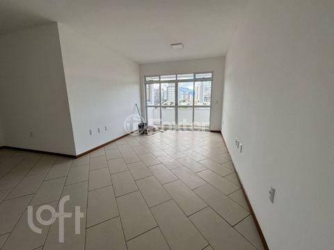 Image 7 - 877634