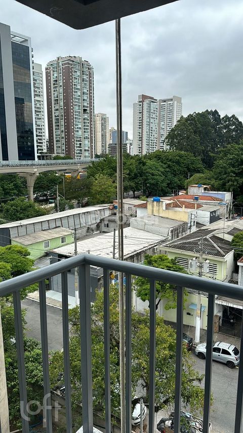 Image 2 - 877640