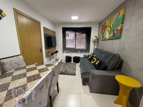 Image 7 - 877660