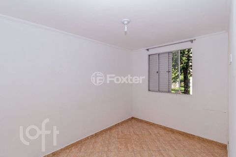 Image 4 - 877661