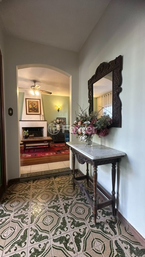 Image 4 - 877664