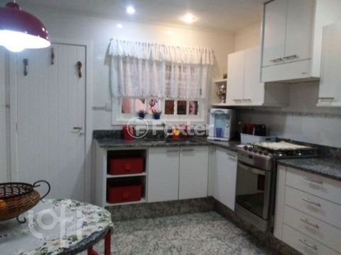 Image 10 - 877673