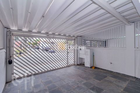 Image 4 - 877687