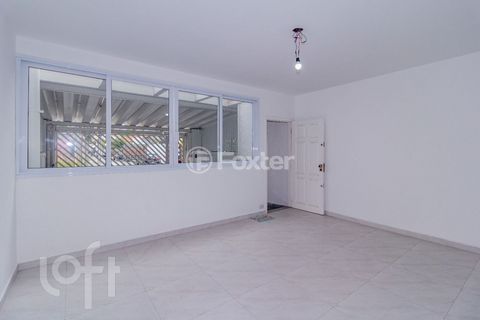 Image 8 - 877687