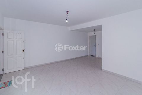 Image 7 - 877687