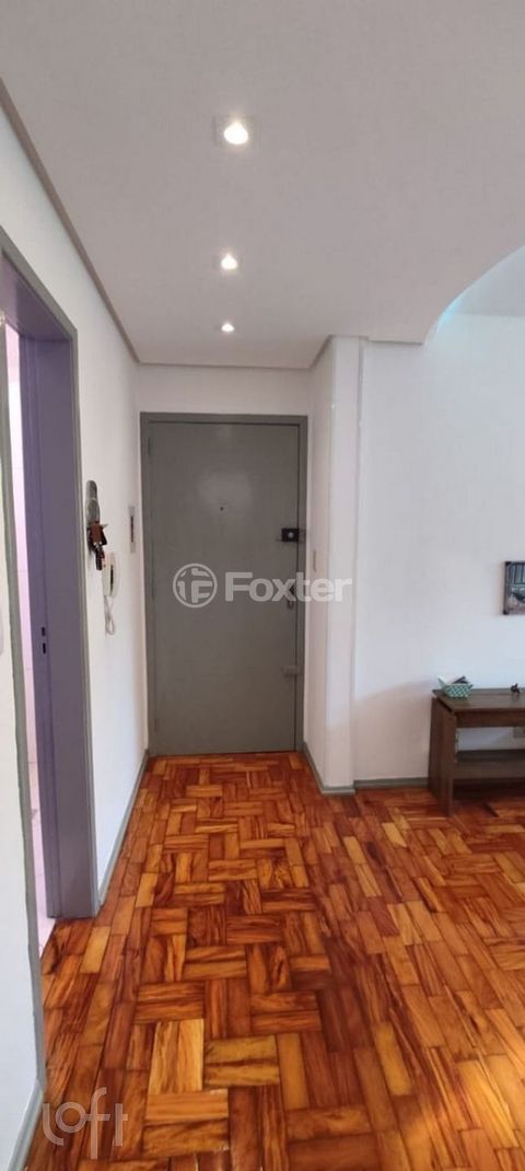 Image 3 - 877711