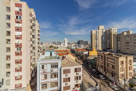 Image 19 - 877726