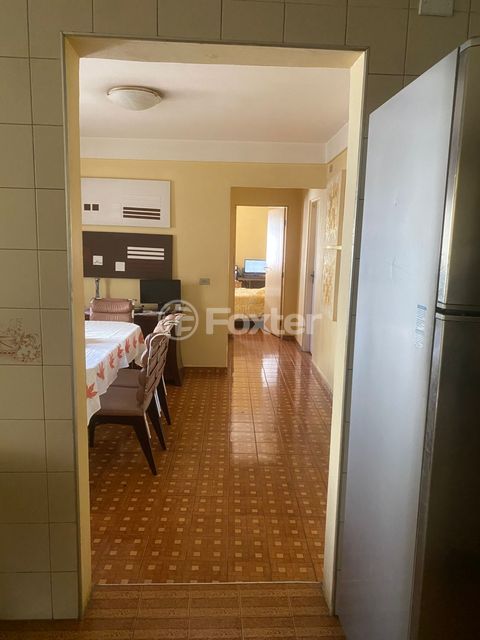 Image 3 - 877730