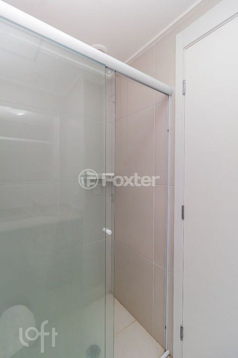 Image 8 - 877732
