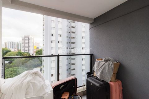 Image 2 - 877738
