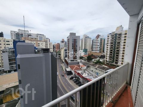 Image 14 - 877741