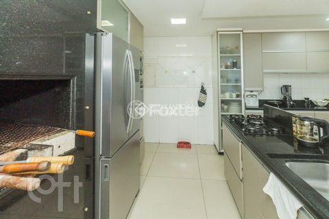 Image 13 - 877765