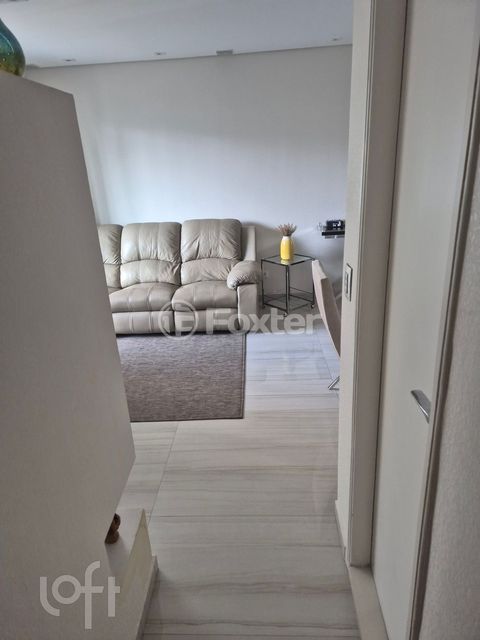 Image 7 - 877767