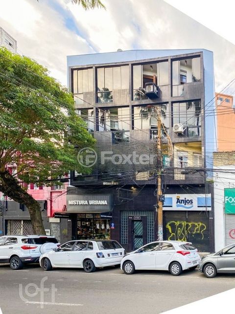 Image 11 - 877768