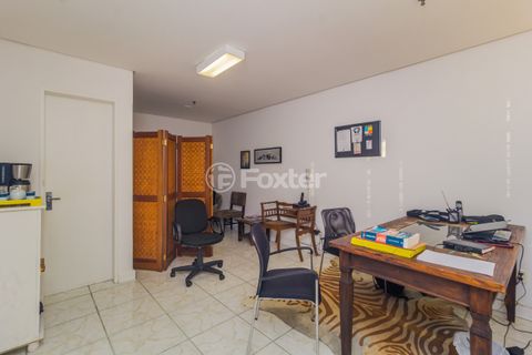 Image 3 - 877772