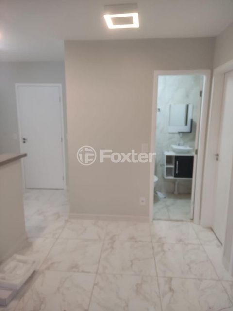 Image 7 - 877776