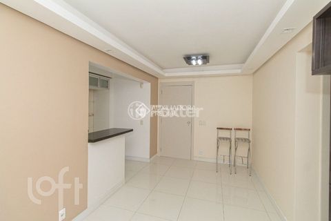Image 4 - 877781