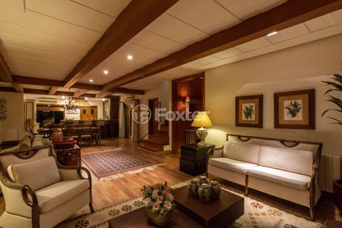 Image 5 - 877844