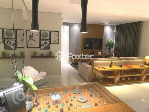 Image 7 - 877851