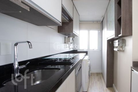 Image 7 - 877855