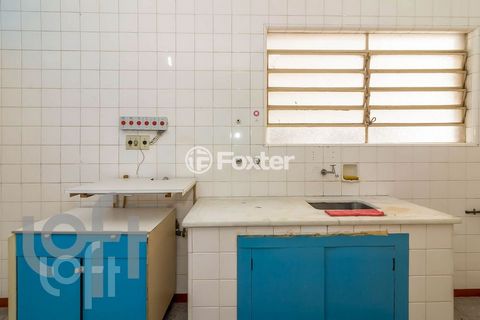 Image 3 - 877859