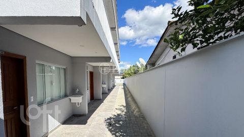 Image 7 - 877865