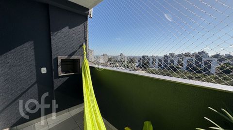 Image 8 - 877884