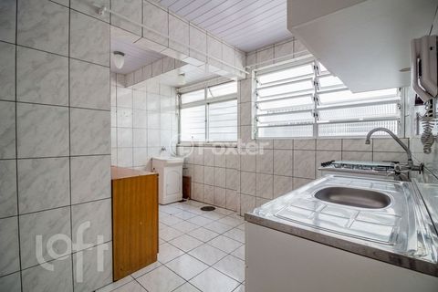 Image 11 - 877889